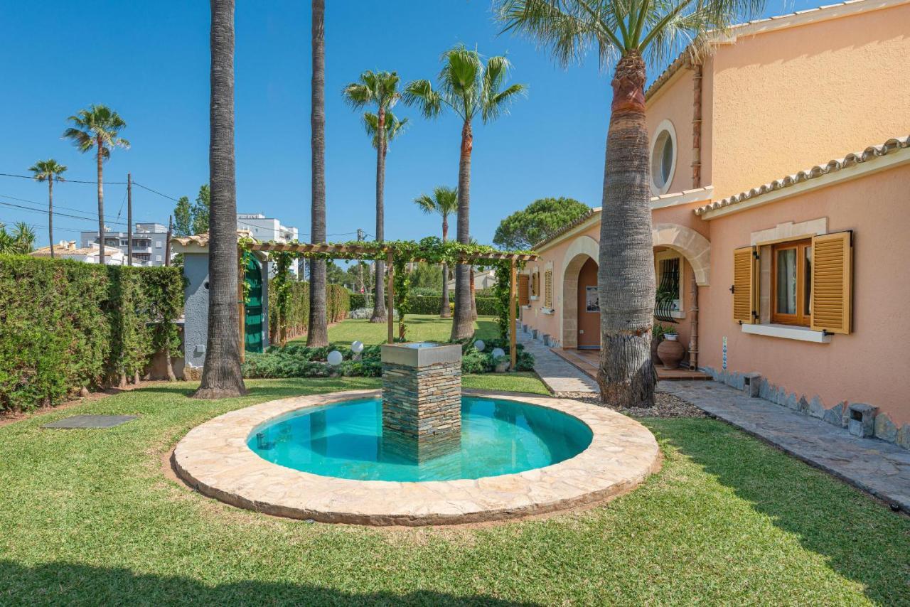 Mulholland Villa Can Picafort (Mallorca)